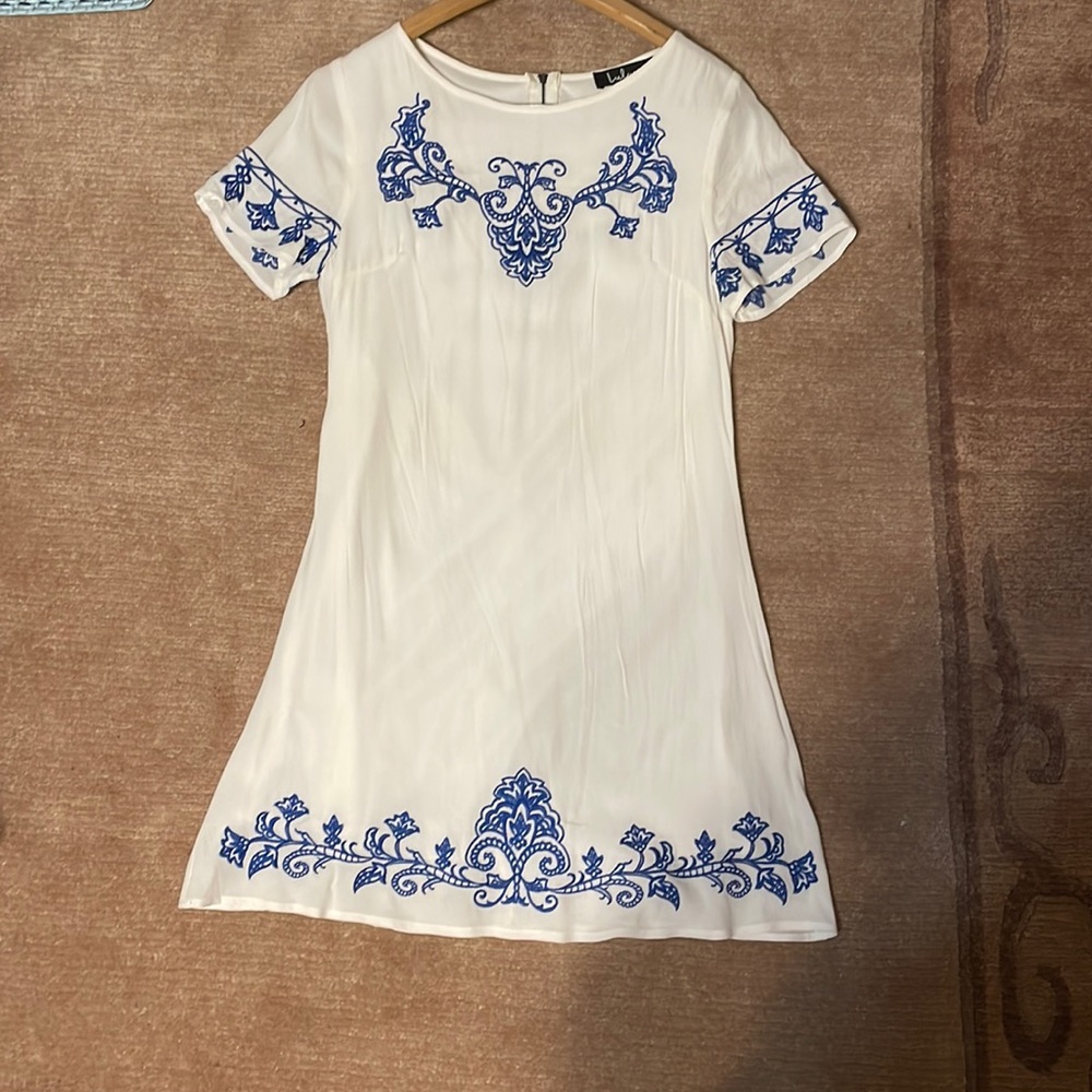 Lulu’s blue and white dress